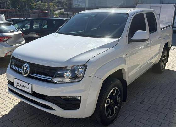 VOLKSWAGEN AMAROK 3.0 V6 TDI DIESEL COMFORTLINE CD 4MOTION AUTOMÁTICO