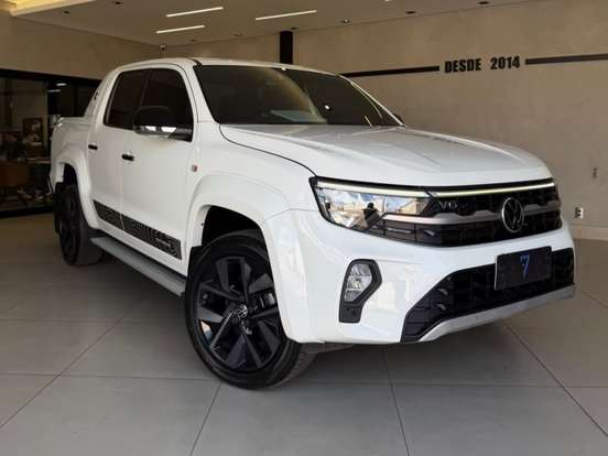 VOLKSWAGEN-AMAROK-2025