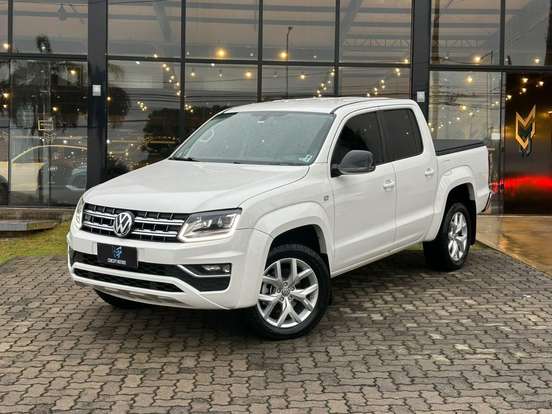VOLKSWAGEN-AMAROK-2022