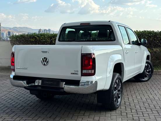 VOLKSWAGEN-AMAROK-3.0 V6 TDI DIESEL HIGHLINE CD 4MOTION AUTOMÁTICO VOLKSWAGEN-AMAROK-2024