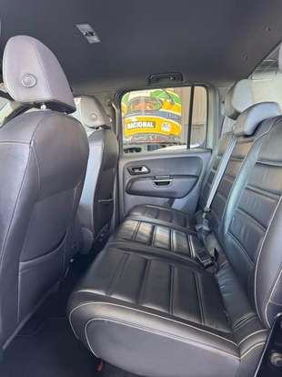 VOLKSWAGEN-AMAROK-2019