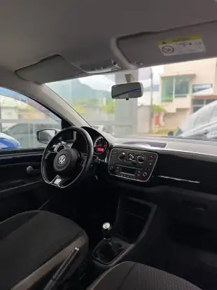 VOLKSWAGEN-CROSS UP-2014