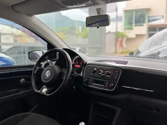 VOLKSWAGEN-CROSS UP-1.0 MPI 12V FLEX 4P MANUAL VOLKSWAGEN-CROSS UP-2014
