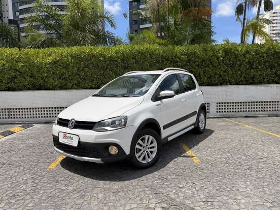 VOLKSWAGEN-CROSSFOX-2012
