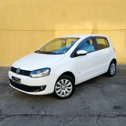 VOLKSWAGEN-FOX-2013