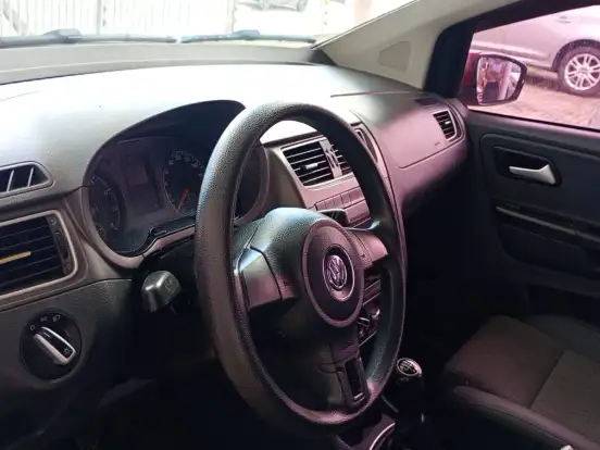 VOLKSWAGEN-FOX-1.0 MI 8V FLEX 4P MANUAL VOLKSWAGEN-FOX-2013