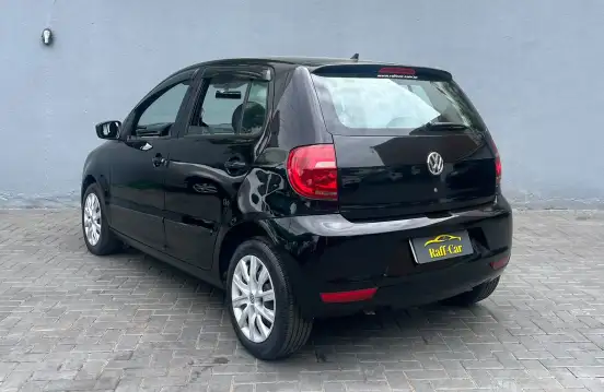 VOLKSWAGEN-FOX-2010