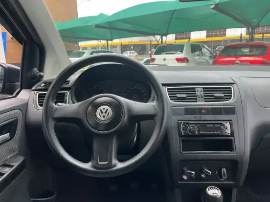 VOLKSWAGEN-FOX-2010