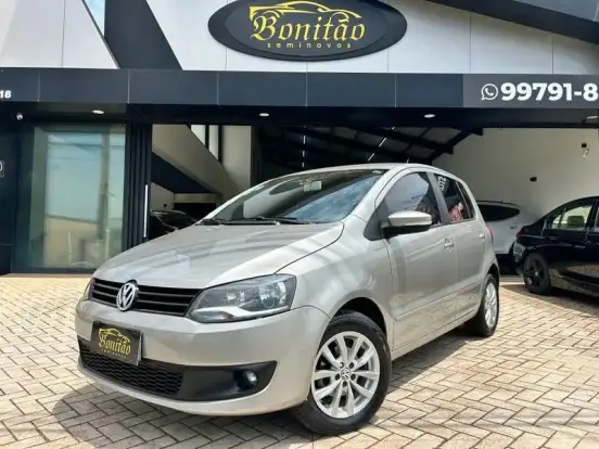 VOLKSWAGEN-FOX-1.0 MI 8V FLEX 4P MANUAL VOLKSWAGEN-FOX-2014