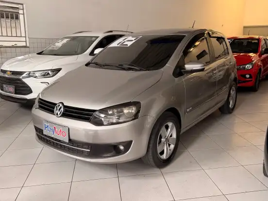 VOLKSWAGEN-FOX-1.0 MI TREND 8V FLEX 4P MANUAL VOLKSWAGEN-FOX-2011