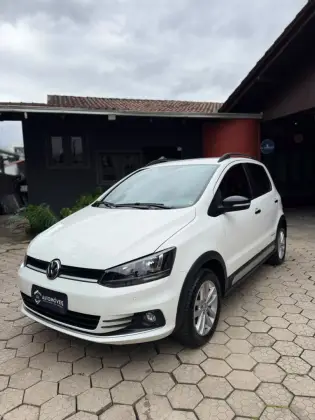 VOLKSWAGEN FOX 1.0 MPI TRACK 12V FLEX 4P MANUAL