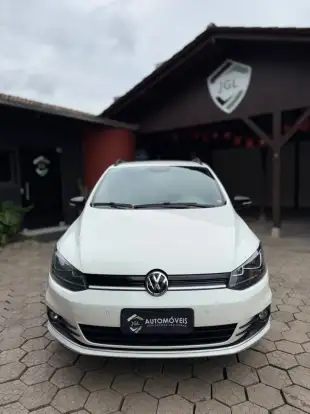 VOLKSWAGEN-FOX-2016