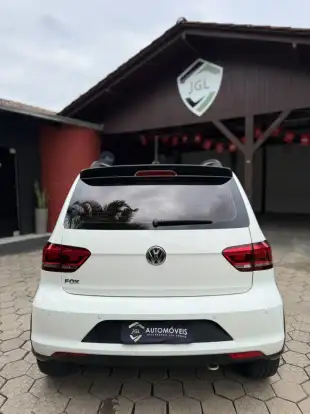 VOLKSWAGEN-FOX-1.0 MPI TRACK 12V FLEX 4P MANUAL VOLKSWAGEN-FOX-2016