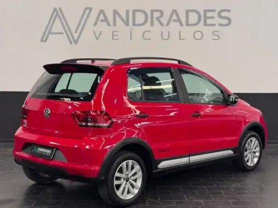 VOLKSWAGEN-FOX-1.0 MPI TRACK 12V FLEX 4P MANUAL VOLKSWAGEN-FOX-2017