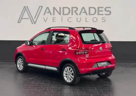 VOLKSWAGEN-FOX-2017
