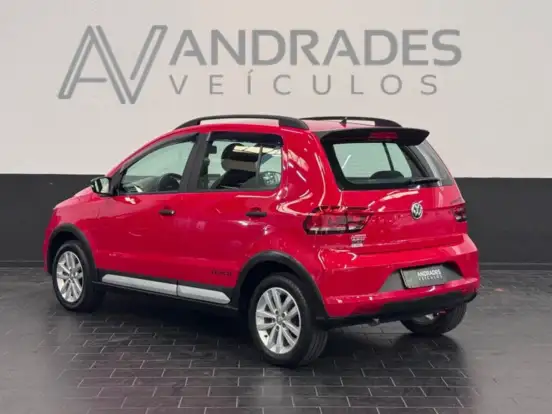 VOLKSWAGEN-FOX-1.0 MPI TRACK 12V FLEX 4P MANUAL VOLKSWAGEN-FOX-2017
