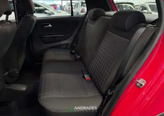 VOLKSWAGEN-FOX-2017