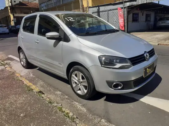 VOLKSWAGEN-FOX-2011