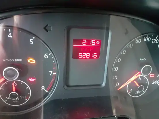 VOLKSWAGEN-FOX-2011