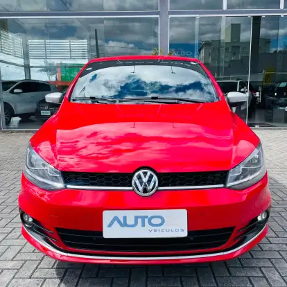 VOLKSWAGEN-FOX-2015