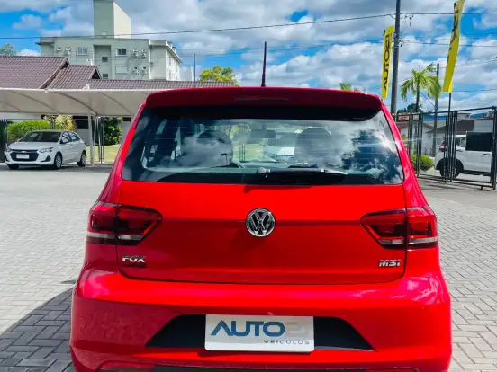 VOLKSWAGEN-FOX-1.6 MI ROCK IN RIO 8V FLEX 4P MANUAL VOLKSWAGEN-FOX-2015