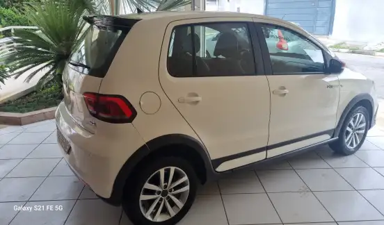 VOLKSWAGEN-FOX-1.6 MSI PEPPER 16V FLEX 4P MANUAL VOLKSWAGEN-FOX-2015