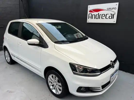VOLKSWAGEN-FOX-2018