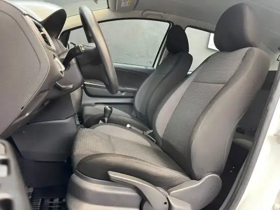 VOLKSWAGEN-FOX-1.6 MSI TOTAL FLEX CONNECT 4P MANUAL VOLKSWAGEN-FOX-2018