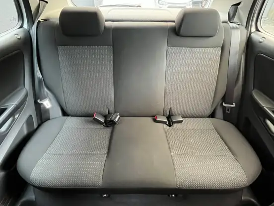 VOLKSWAGEN-FOX-2018