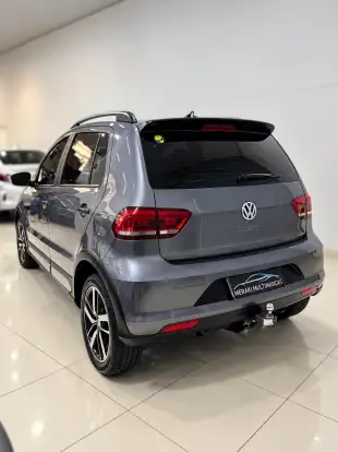 VOLKSWAGEN-FOX-2018