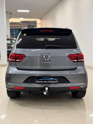 VOLKSWAGEN-FOX-2018