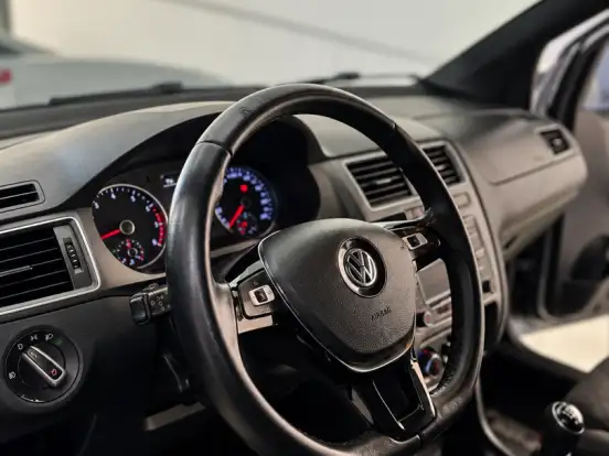VOLKSWAGEN-FOX-1.6 MSI TOTAL FLEX XTREME 4P MANUAL VOLKSWAGEN-FOX-2018