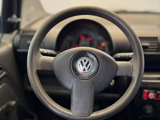 VOLKSWAGEN-FOX-1.0 MI 8V FLEX 4P MANUAL VOLKSWAGEN-FOX-2006