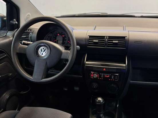 VOLKSWAGEN-FOX-1.0 MI 8V FLEX 4P MANUAL VOLKSWAGEN-FOX-2006