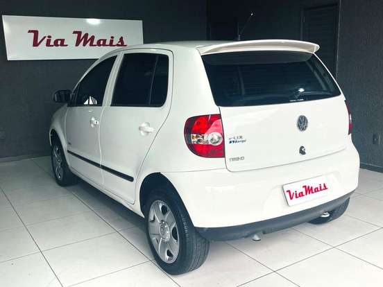 VOLKSWAGEN-FOX-2009