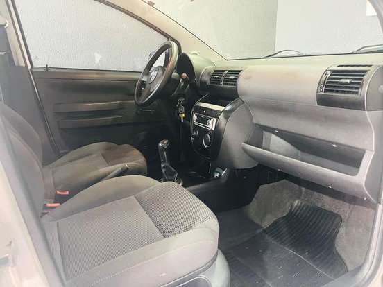 VOLKSWAGEN-FOX-2009