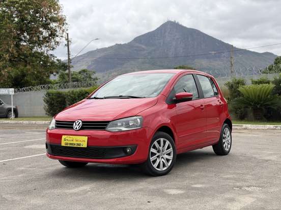 VOLKSWAGEN-FOX-2014
