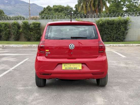 VOLKSWAGEN-FOX-2014