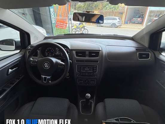 VOLKSWAGEN-FOX-1.0 MI BLUEMOTION 8V FLEX 4P MANUAL VOLKSWAGEN-FOX-2013