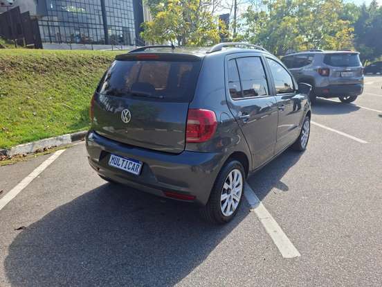 VOLKSWAGEN-FOX-1.0 MI TREND 8V FLEX 4P MANUAL VOLKSWAGEN-FOX-2013