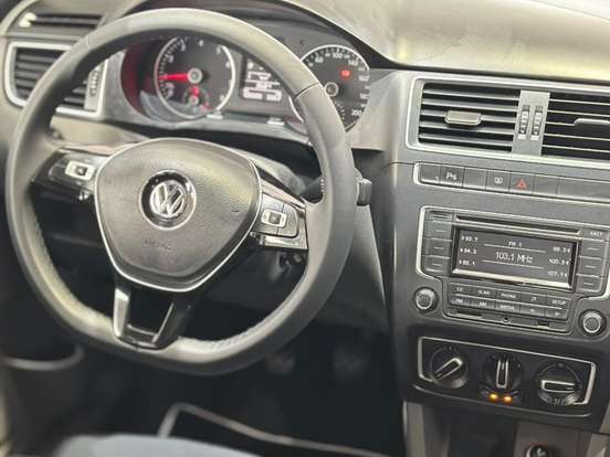 VOLKSWAGEN-FOX-1.0 MPI BLUEMOTION 12V FLEX 4P MANUAL VOLKSWAGEN-FOX-2015