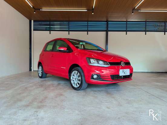 VOLKSWAGEN-FOX-2015