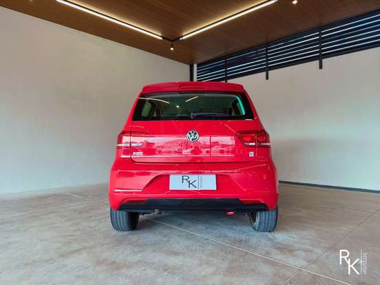 VOLKSWAGEN-FOX-2015