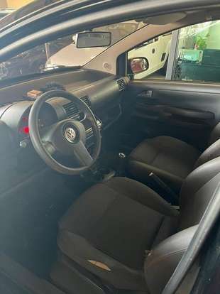 VOLKSWAGEN-FOX-2010