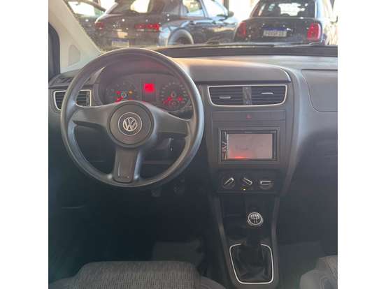 VOLKSWAGEN-FOX-2012