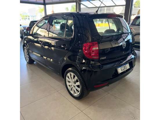 VOLKSWAGEN-FOX-2012