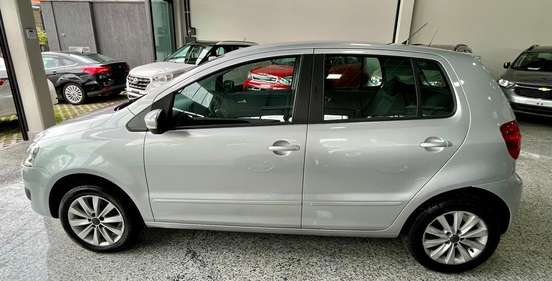 VOLKSWAGEN-FOX-2014