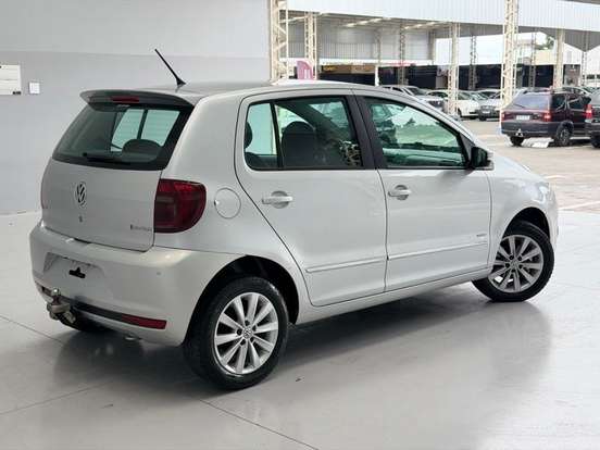 VOLKSWAGEN-FOX-2013