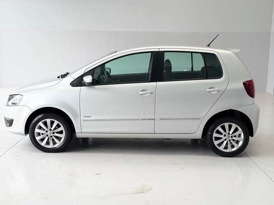 VOLKSWAGEN-FOX-1.6 MI BLUEMOTION 8V FLEX 4P MANUAL VOLKSWAGEN-FOX-2013