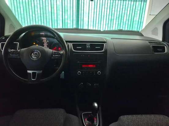 VOLKSWAGEN-FOX-2013